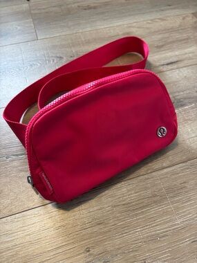Lululemon crossbody belt bag, pink dragonfruit